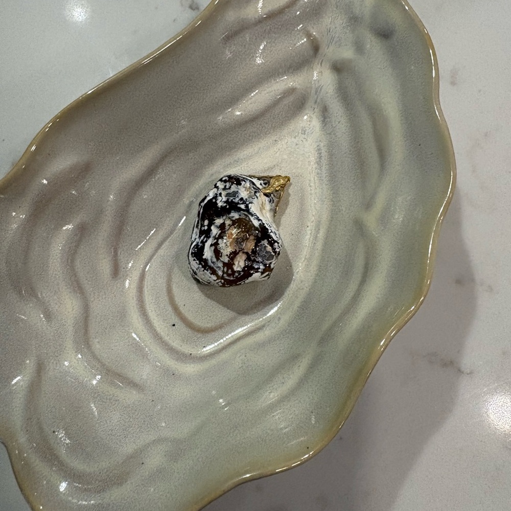 HAIDA GWAII AGATE PENDANT